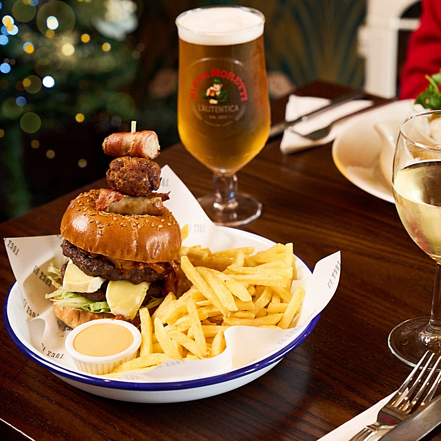 Festive Lunch & Dinner at The Cherry Tree in Norwich